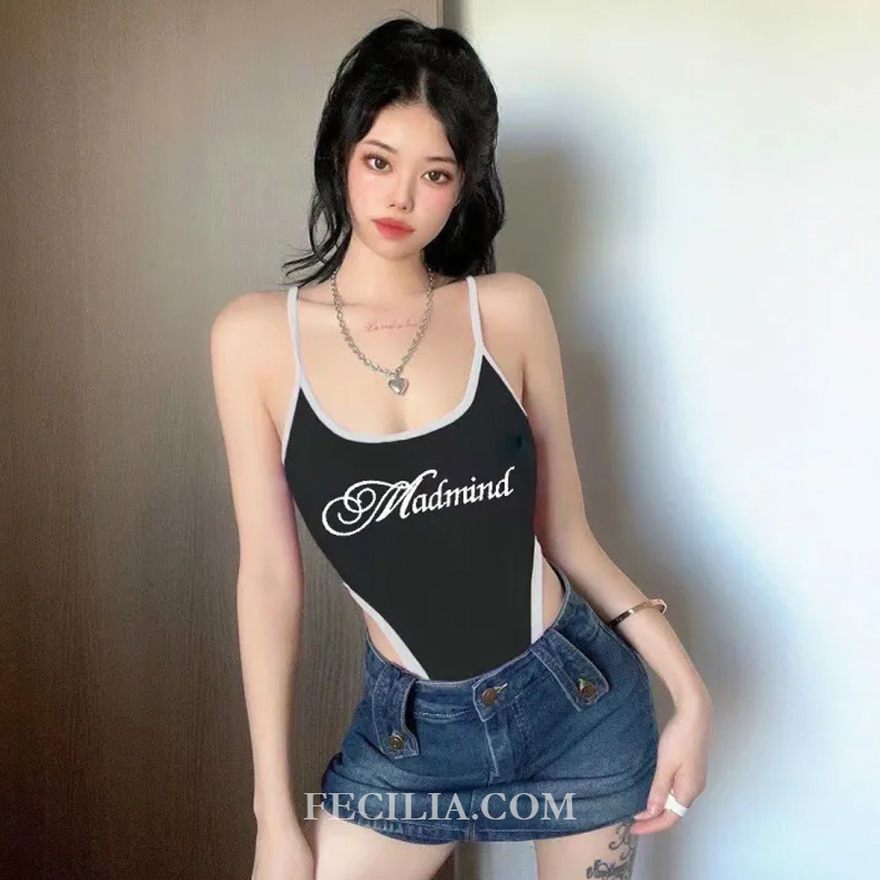 Áo Bodysuit 2 dây khoét eo Mix với Quần Jean ngắn