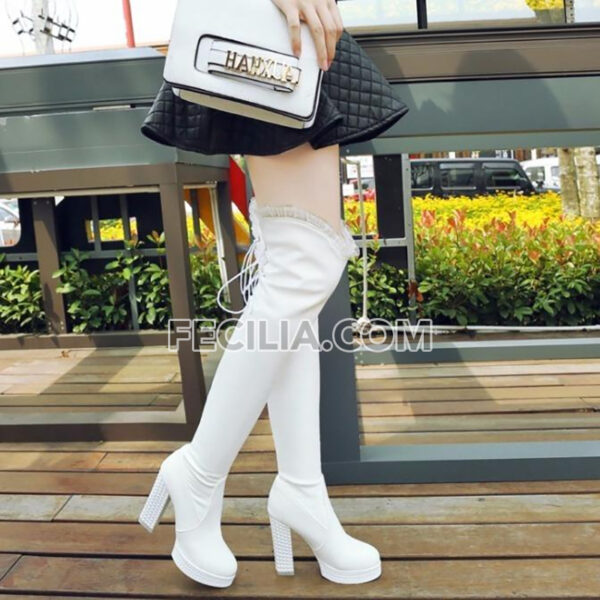 Bốt Nữ cổ cao qua đầu gối gót vuông màu Trắng - Đen BOOTSNU128
