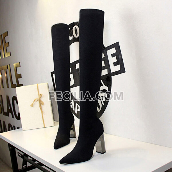 Bốt Nữ cổ cao qua đầu gối mũi nhọn gót vuông sang trọng BOOTSNU142