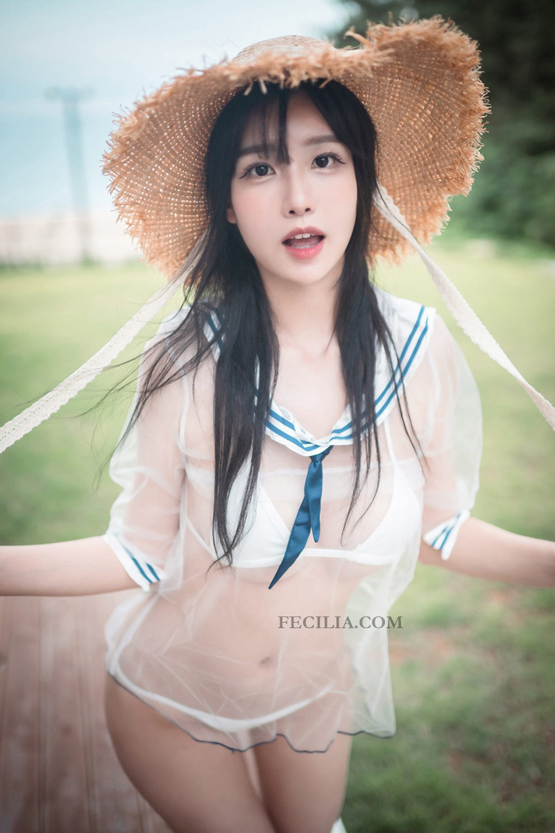 Gái Đẹp mặc Bikini lộ MU damdang