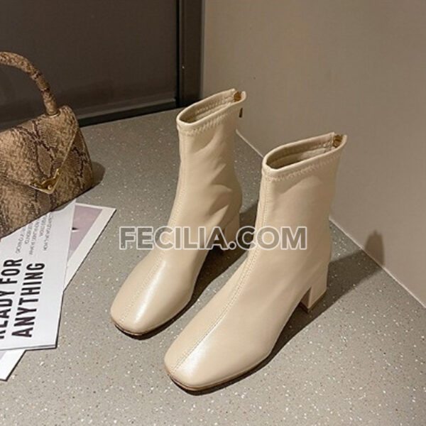 Giày Boots Martin cổ ngắn buộc dây đế dày 6cm màu Trắng - Đen BOOTSNU069