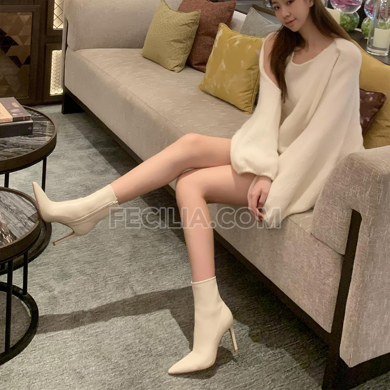Giày Boots Nữ cổ ngắn Mũi nhọn, gót nhọn phong cách châu Âu màu Trắng P21207_16