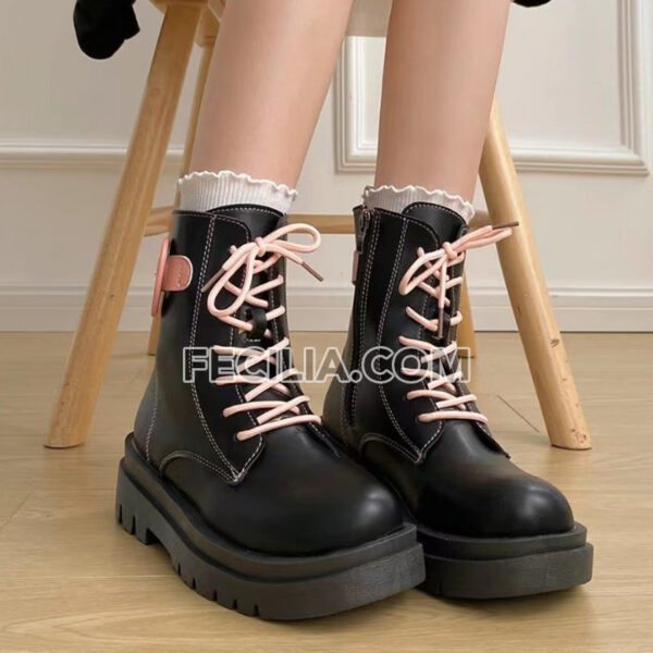 Giày Bốt Nữ Buộc dây cổ lửng Trái Tim đế bằng màu Trắng, Đen BOOTSNU083