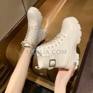 Giày Bốt Nữ cổ lửng Martin buộc dây tăng chiều cao màu Trắng - Đen BOOTSNU072