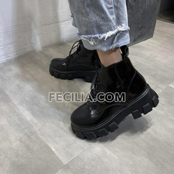 Giày Bốt Nữ Martin đế độn 5 phân dây buộc đen bóng và Đen lì BOOTSNU074