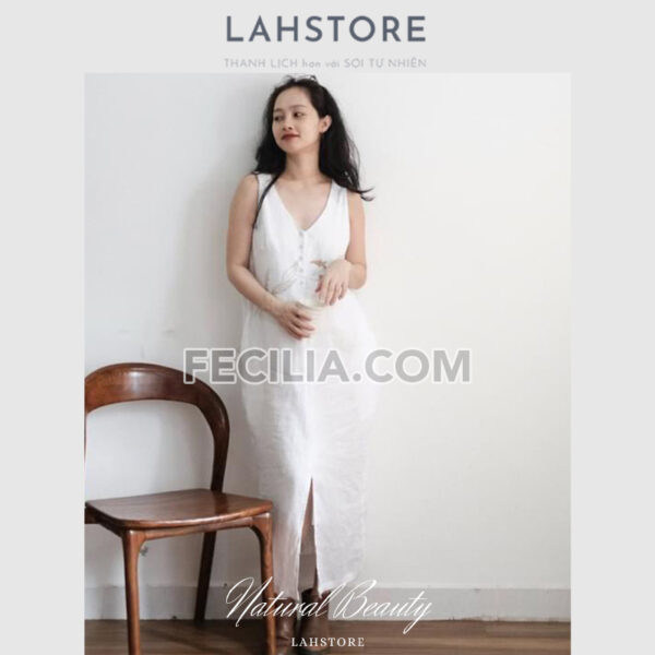 Đầm Linen Suông Nữ 2 lớp thêu hoa LAHSTORE sát nách cổ V |FAW374