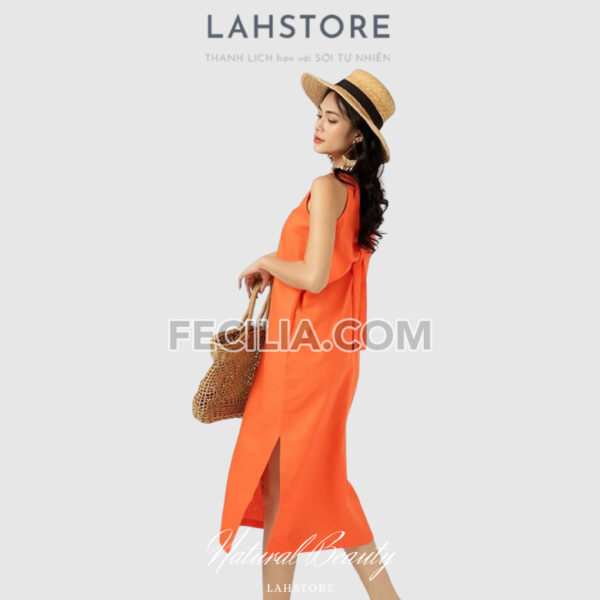 Đầm suông Nữ chất vải Linen LAHSTORE kiểu yếm nơ lưng màu xanh lá |FAW373