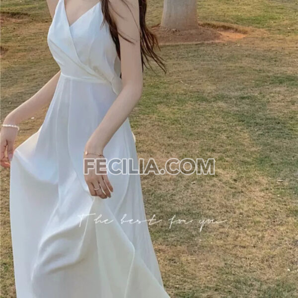Váy 2 dây hở lưng màu trắng cổ chữ V |FAW446