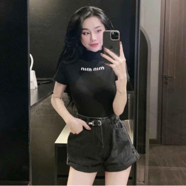 Áo thun cổ lọ tay ngắn ôm body in chữ MIN MIN bozip nữ sang chảnh phong cách Hàn Quốc | ATNU079