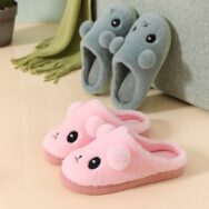 Dép cotton ấm áp đế dày chống trượt hoạt hình dễ thương dành cho các cặp đôi