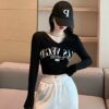 Áo Thun Nữ Croptop in chữ Las Vegas tay dài cổ chữ V thun Gân | ATNU140