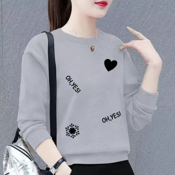 Áo thun Nữ tay dài cổ tròn in họa tiết trái tim thời trang Cao cấp | ATNU126